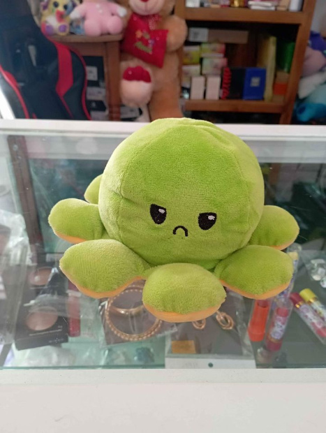 Imagen de Pulpo reversible peluche color amarillo y verde de 15 cms numero 2