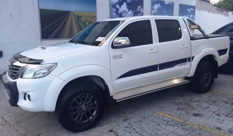 Imagen de toyota hilux 4x4x numero 2