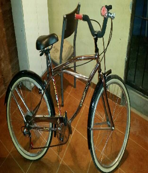 Imagen de Vendo bicicleta nueva sin uso dos pedaleadas tiene y no se uso mas