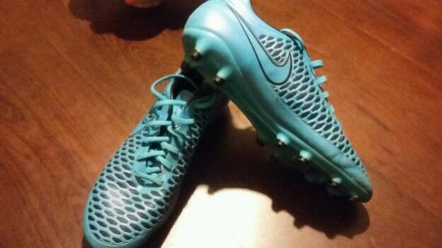 Imagen de Botines Nike Magista