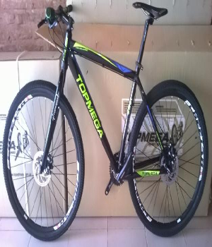 Imagen de Vendo MTB TopMega Vanguard Aluminio R 29 Shimano NUEVA con Factura