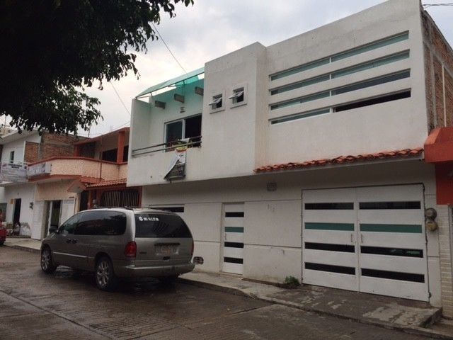 Imagen de SE VENDE CASA EN LA COL LA MODERNA TERRENO 200M2 SE ACEPTAN CREDITOS INFO