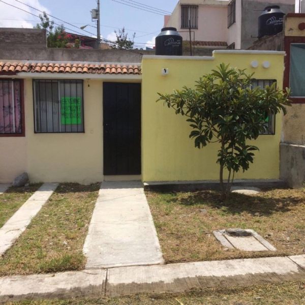 Imagen de OPORTUNIDAD VENDO CASA 2 RECAMARAS  VALLE REAL