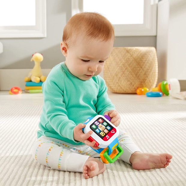 Imagen de Juguete en forma de telefono con ruedas fisher price numero 2