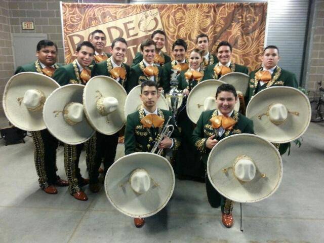 Imagen de Mariachi para tus Serenatas y todo tipo de eventos numero 4