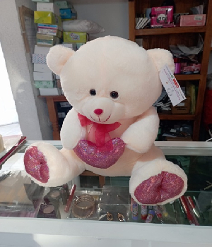 Imagen de Osito de peluche con corazon rojo de 40 cms 