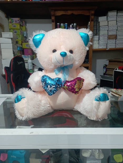 Imagen de Oso de peluche claro con detalles azules de 40 cm numero 3