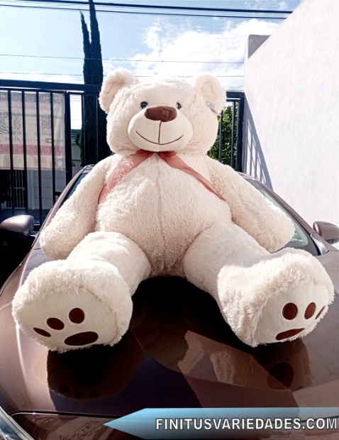 Imagen de Oso de peluche gigante color queso crema numero 1