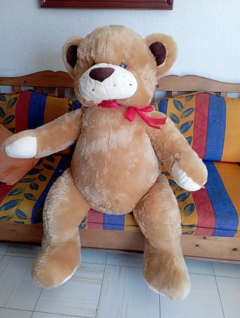 Imagen de Oso pecas de peluche gigante de 125 cms color miel numero 1