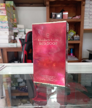 Imagen de Perfume red door para dama elizabeth arden 100 ml