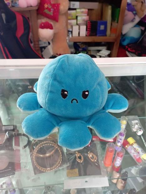 Imagen de Pulpo reversible peluche color azul cielo y azul fuerte de 15 cms  numero 1