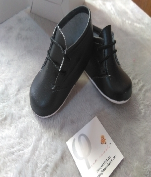 Imagen de Zapatitos para bebe negro niño de agujeta numero 0